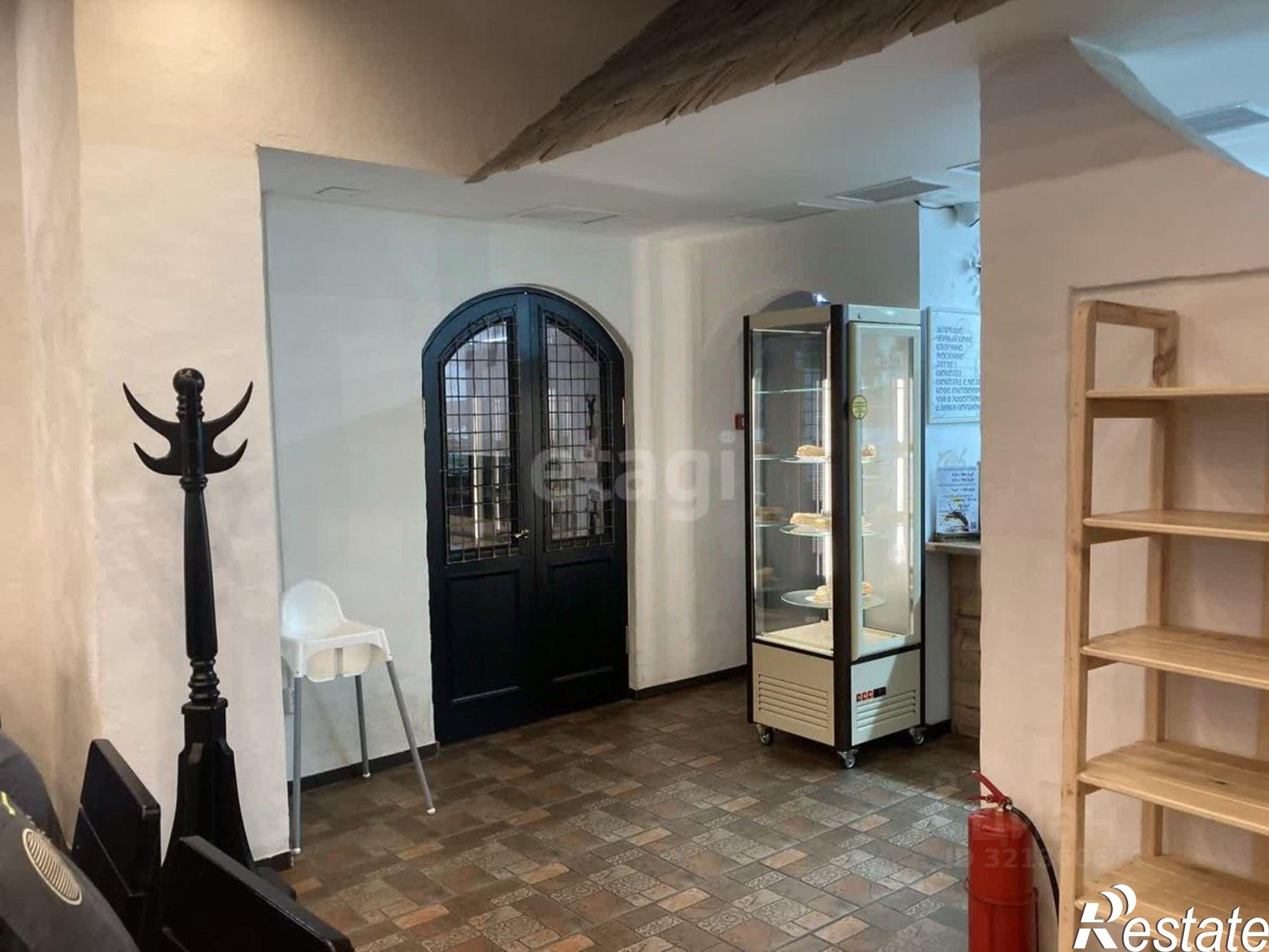 Купить помещение свободного назначения за 110 001 000 рублей на городской округ Псков