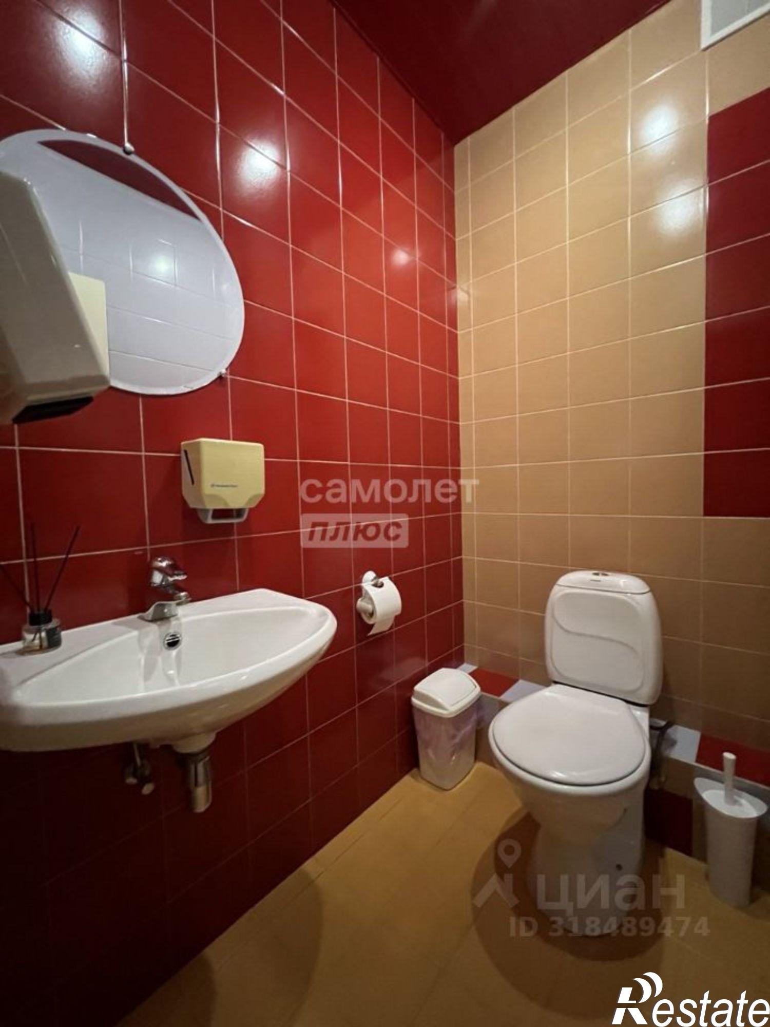 Купить помещение свободного назначения за 20 927 500 рублей на улица Розы Люксембург, 30