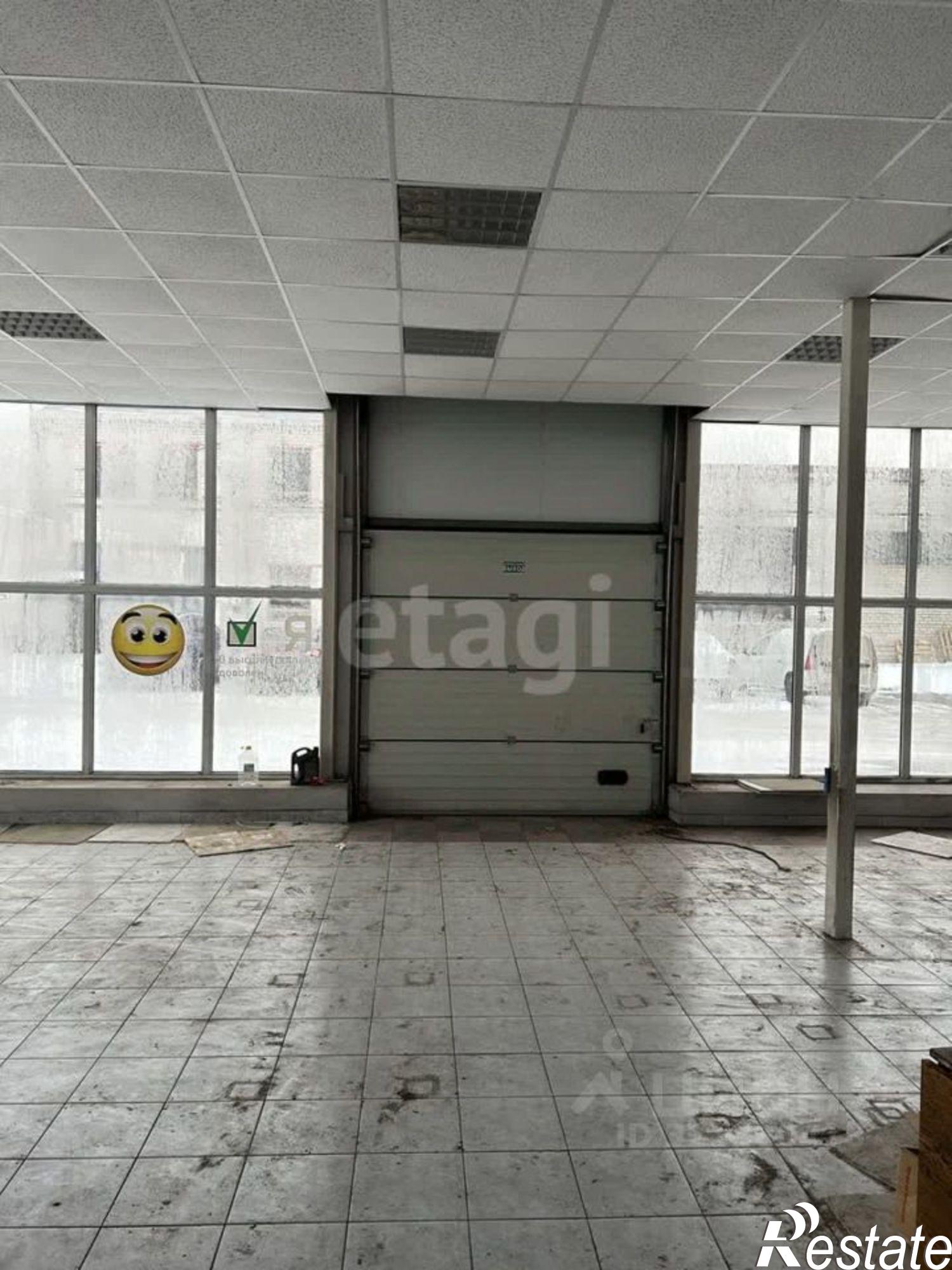 Купить помещение свободного назначения за 10 494 800 рублей на улица Декабристов, 19