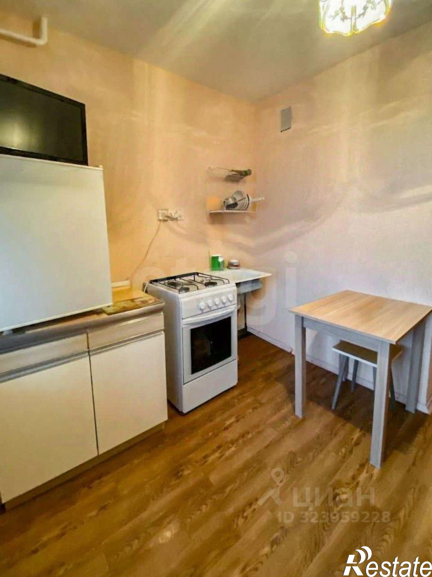 Купить квартиру за 3 200 000 рублей на Новгородская улица, 12