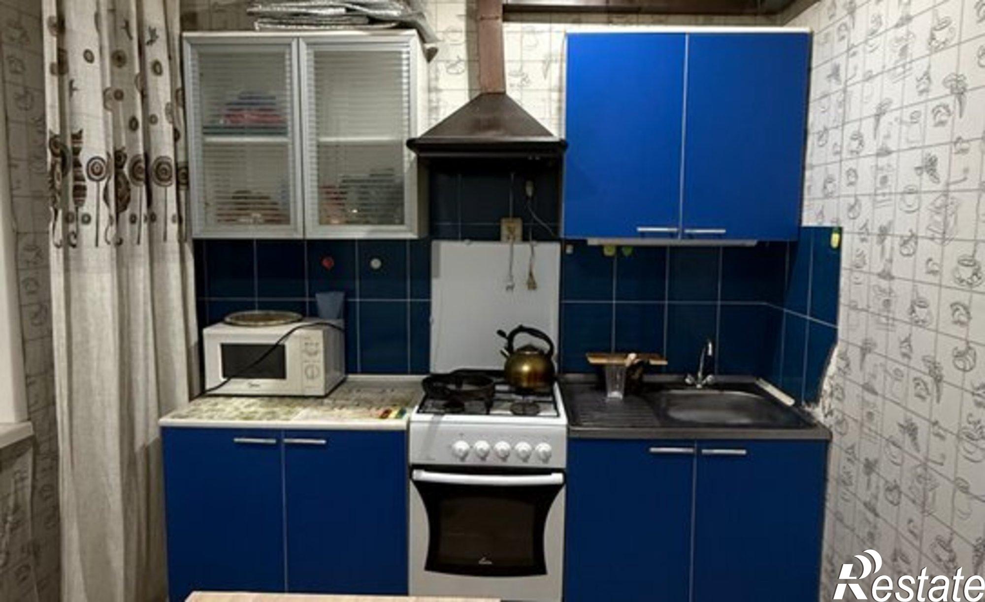 Купить квартиру за 3 000 000 рублей на Стахановская улица, 8