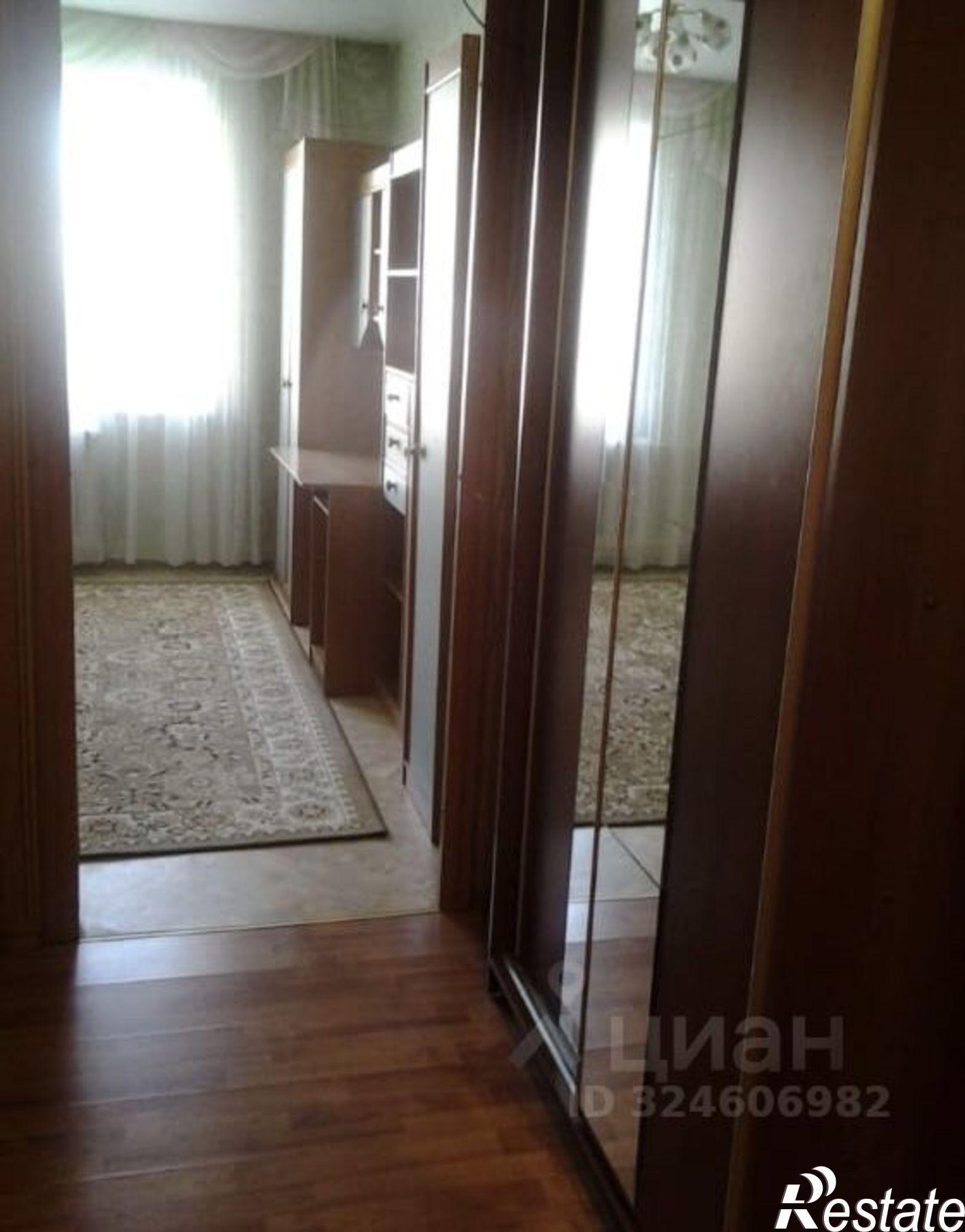 Сдать квартиру за 25 000 рублей на Псков, Западная улица, 17