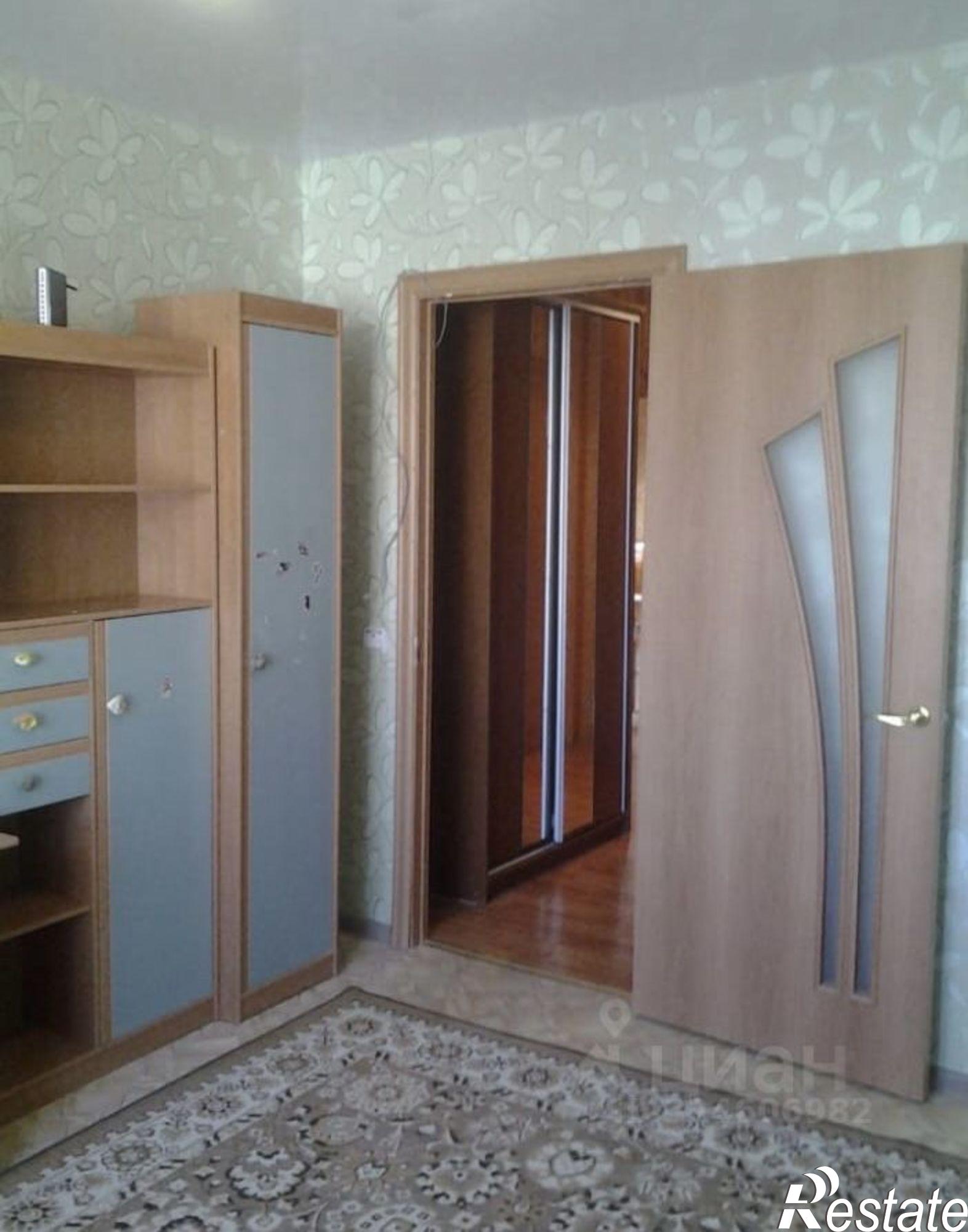 Сдать квартиру за 25 000 рублей на Псков, Западная улица, 17