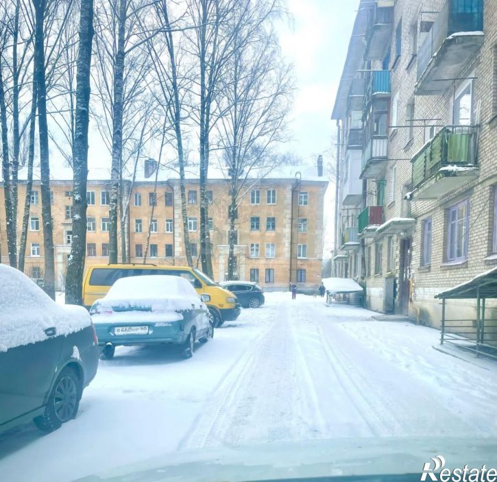 3-комн квартира кв-л 3 Остров, 19,  д. 19