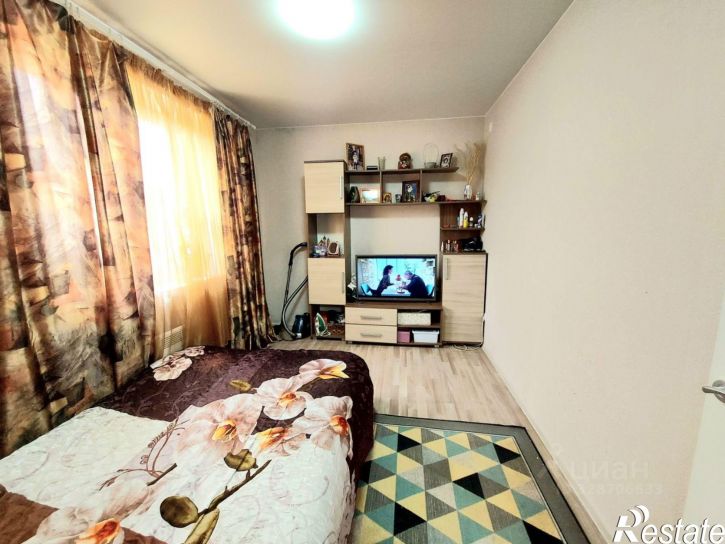 3-комн квартира Больничная улица, 25,  д. 25