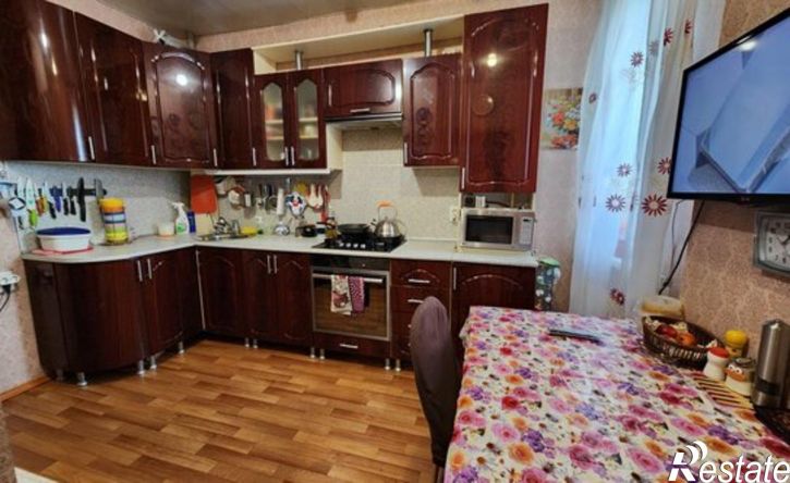 2-комн квартира Великие Луки, улица Ботвина, 10/21