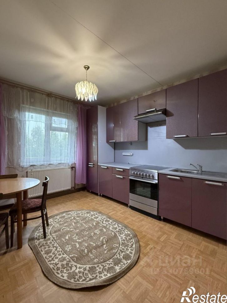 3-комн квартира улица Клавы Назаровой, 66,  д. 66