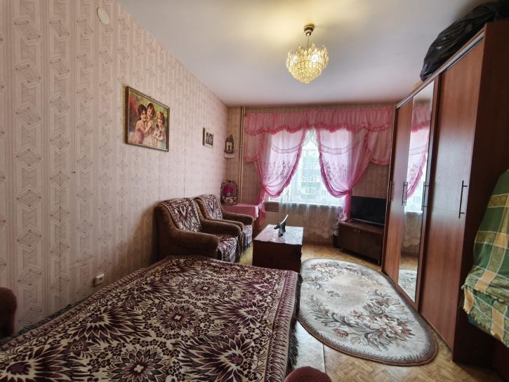 2-комн квартира Никольская улица, 2А