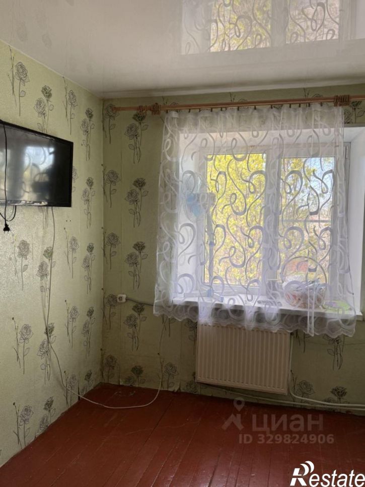 2-комн квартира улица Островских Молодогвардейцев, 8,  д. 8