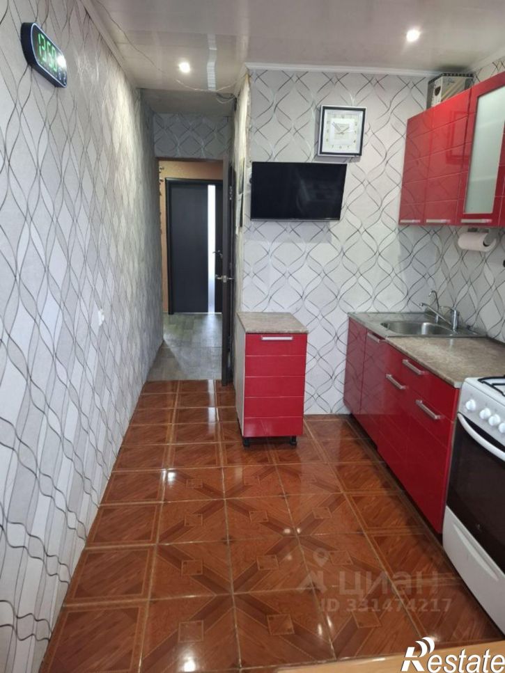 3-комн квартира улица Гагарина, 112А,  д. 112А