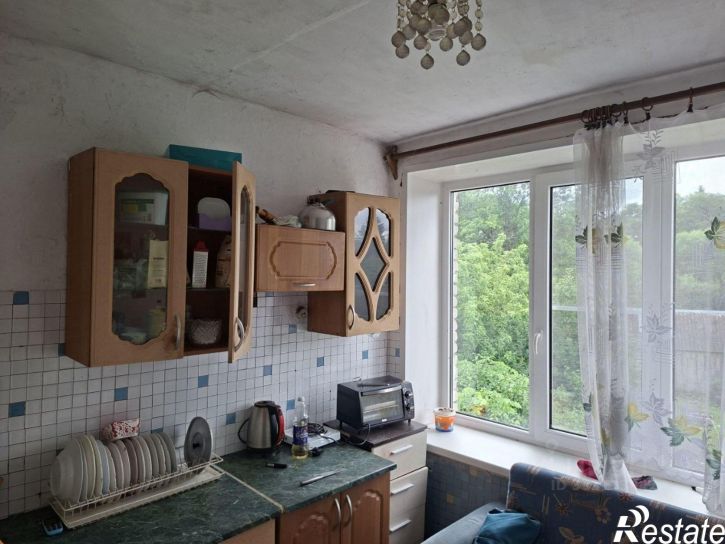 3-комн квартира улица Захарова, 37,  д. 37