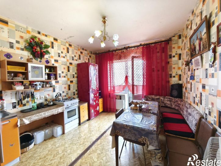 2-комн квартира Никольская улица, 2А