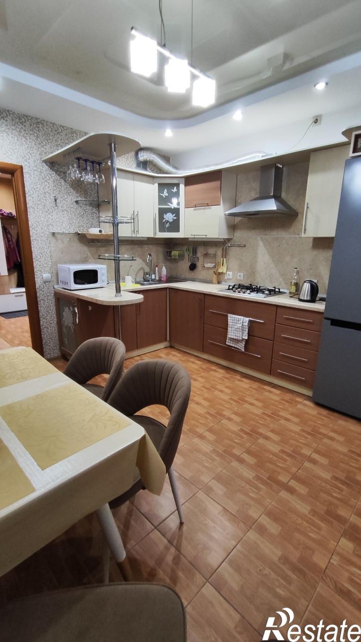 2-комн квартира Никольская улица, 3А