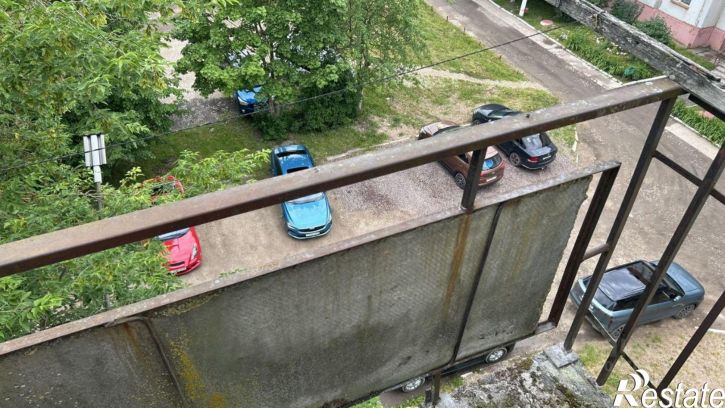 3-комн квартира Остров, улица ДОС, 21