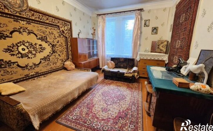 3-комн квартира Великие Луки, проспект Ленина, 25