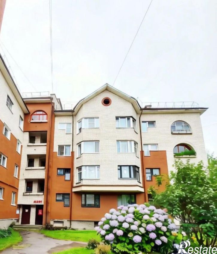 3-комн квартира Псков, Школьная улица, 11