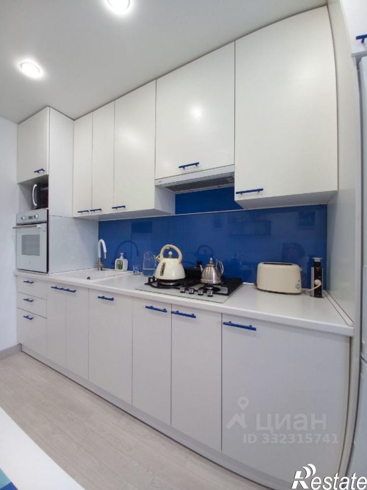 3-комн квартира Псков, Школьная улица, 11