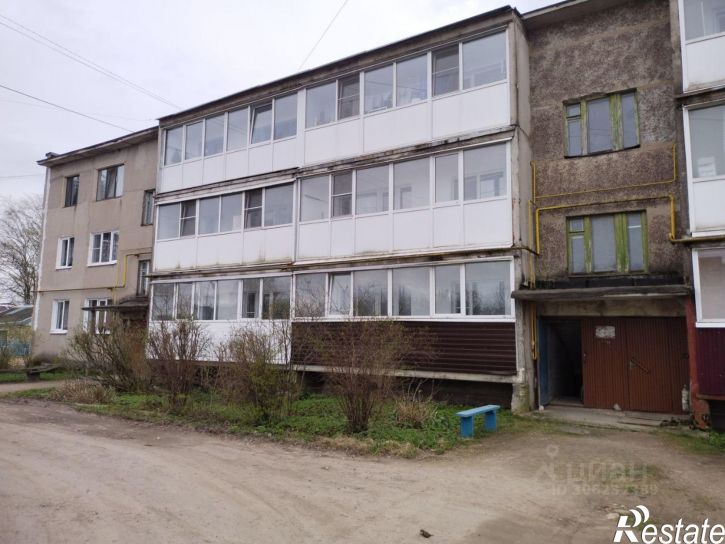 2-комн квартира Остров, Полевая улица, 4