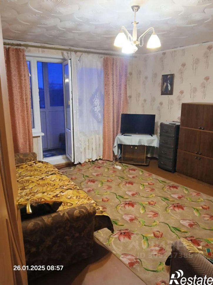 2-комн квартира Остров, Полевая улица, 4