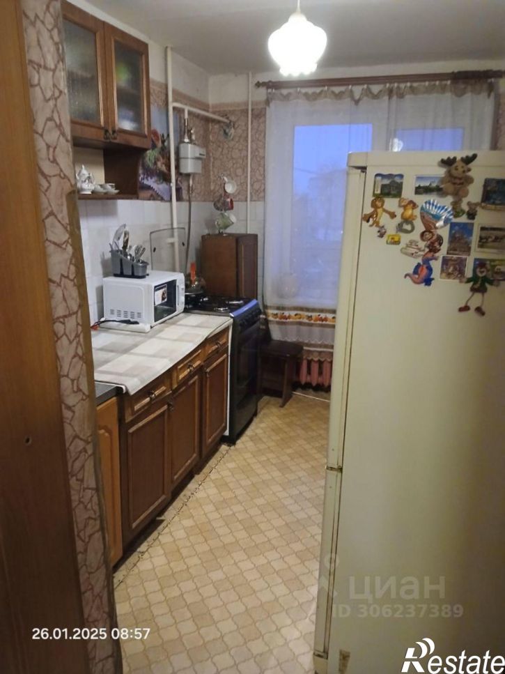2-комн квартира Остров, Полевая улица, 4