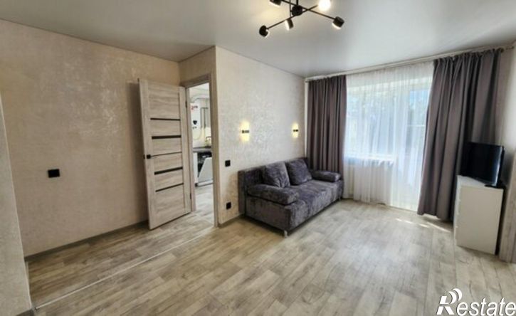 2-комн квартира Великие Луки, проспект Ленина, 53