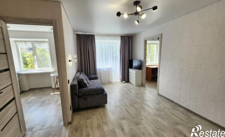 2-комн квартира Великие Луки, проспект Ленина, 53