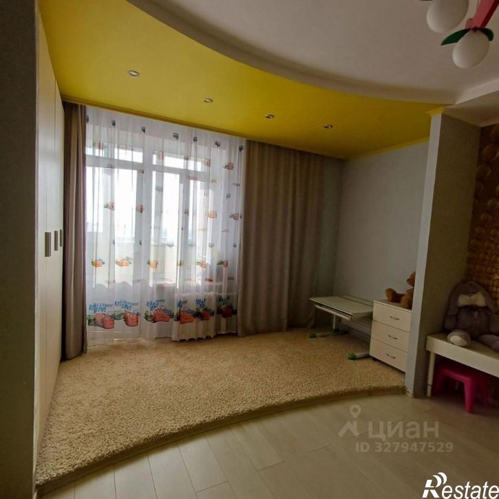 3-комн квартира Псков, Юбилейная улица, 40