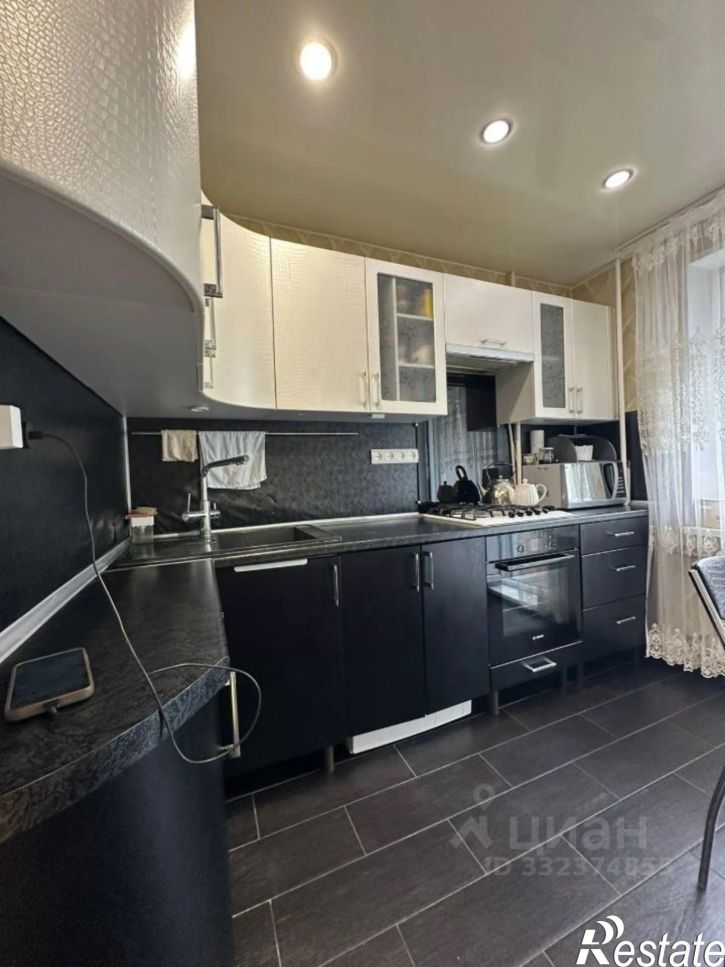 3-комн квартира Псков, Юбилейная улица, 73А