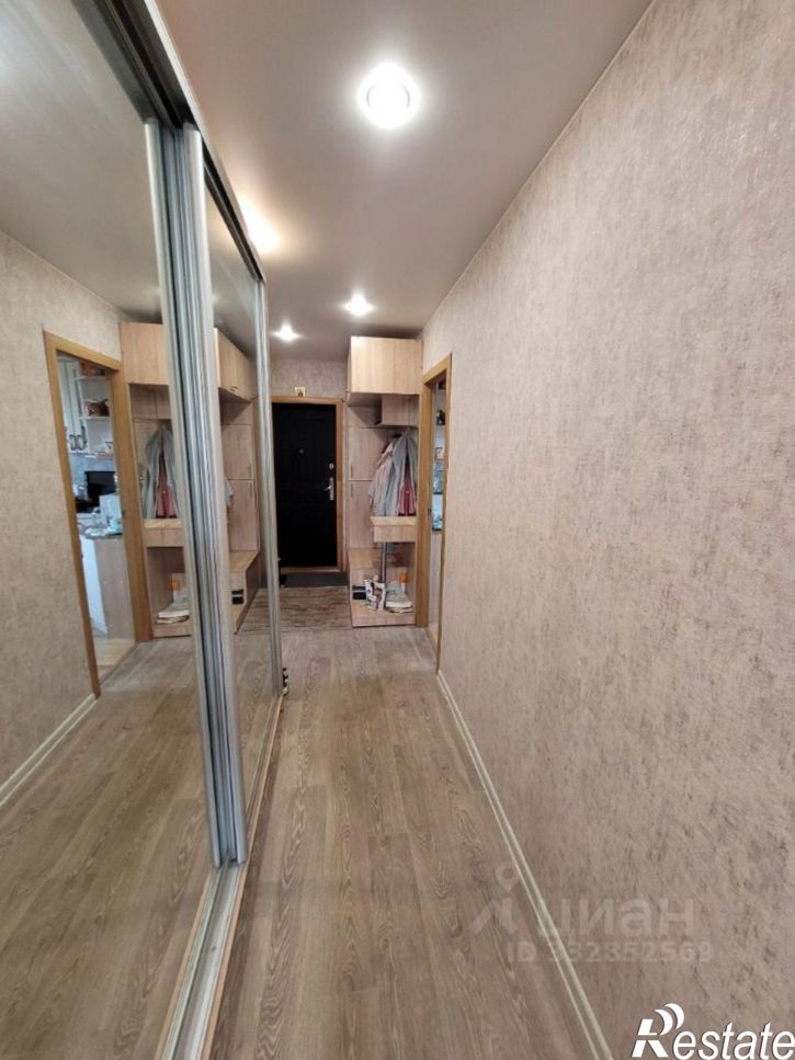 4-комн квартира ул Петрова, 45,  д. 45
