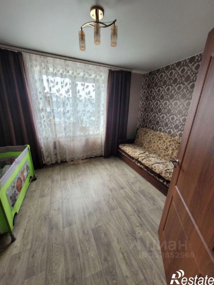 4-комн квартира ул Петрова, 45,  д. 45