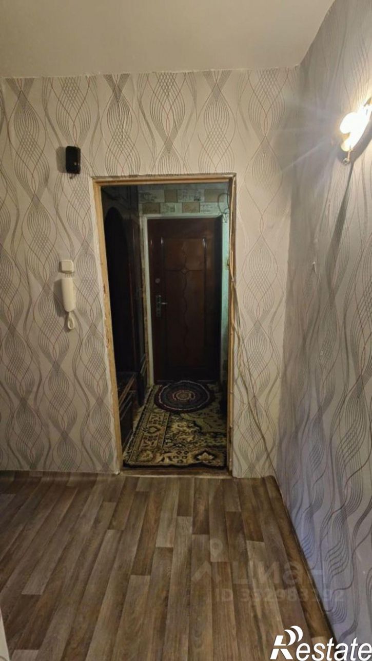 3-комн квартира Остров, улица Освобождения