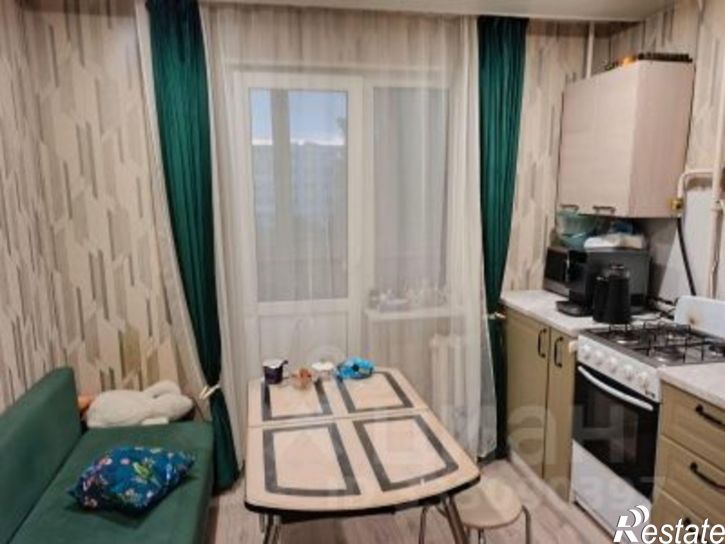 2-комн квартира Псков, улица Алтаева, 8