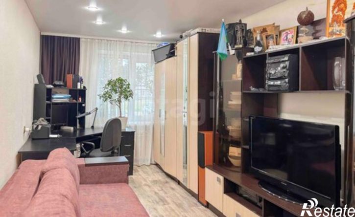 4-комн квартира Псков, улица Белинского, 85А