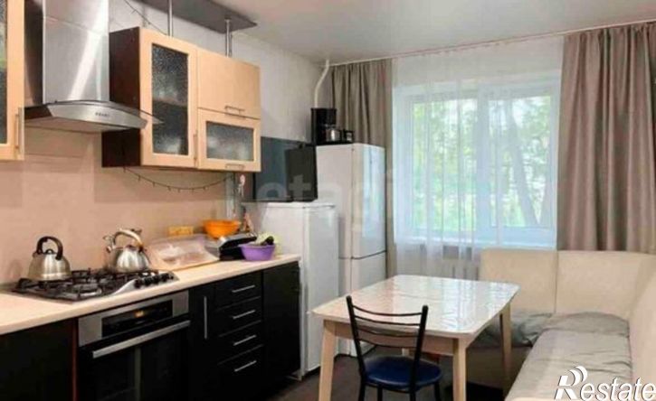 4-комн квартира Псков, улица Белинского, 85А