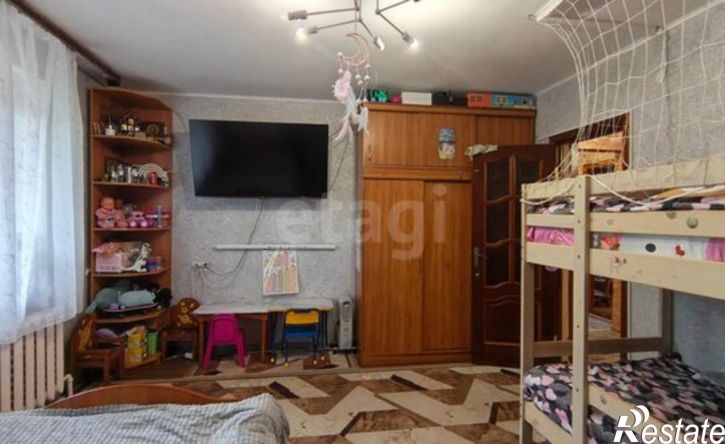 2-комн квартира Остров, улица Меркурьева, 28