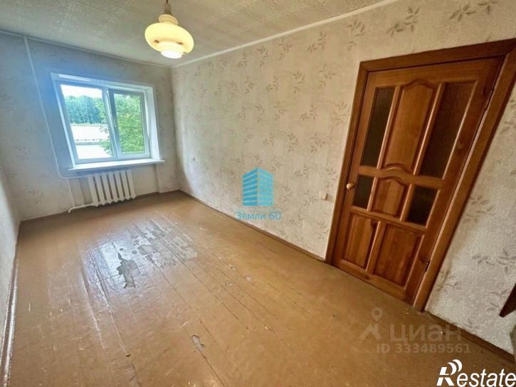 2-комн квартира г Великие Луки, пр-кт Ленина, д 61