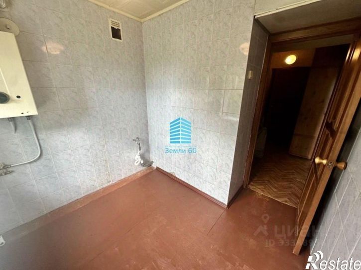2-комн квартира г Великие Луки, пр-кт Ленина, д 61