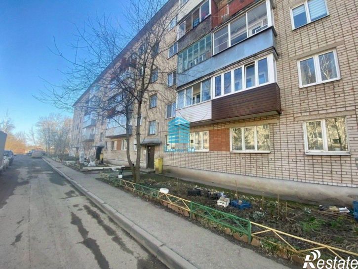 2-комн квартира г Великие Луки, ул Пограничная, д 1
