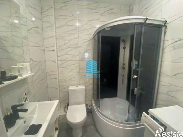 3-комн квартира г Великие Луки, ул Винатовского, д 66