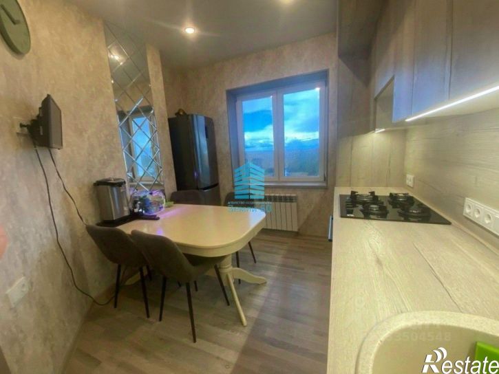 3-комн квартира г Великие Луки, ул Винатовского, д 66