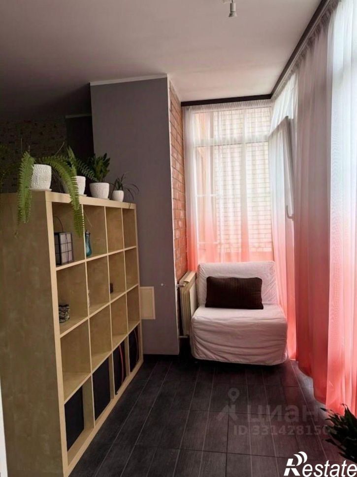 3-комн квартира ул Михайловская, 1,  д. 1