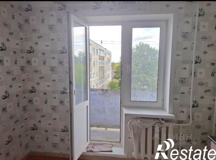 2-комн квартира Октябрьская улица, 2,  д. 2