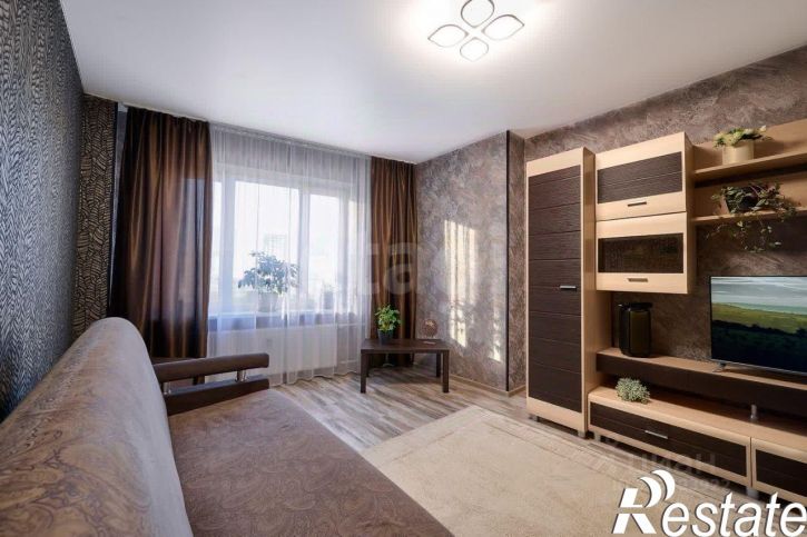 3-комн квартира Завеличенская улица, 26,  д. 26
