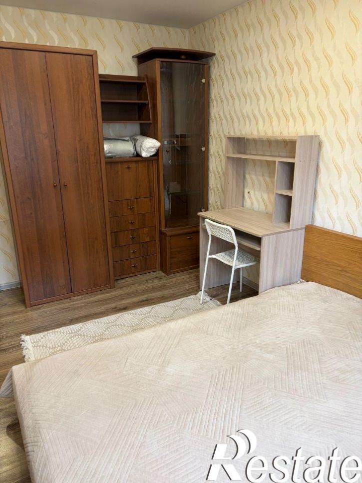 1-комн квартира Космическая улица, 1,  д. 1